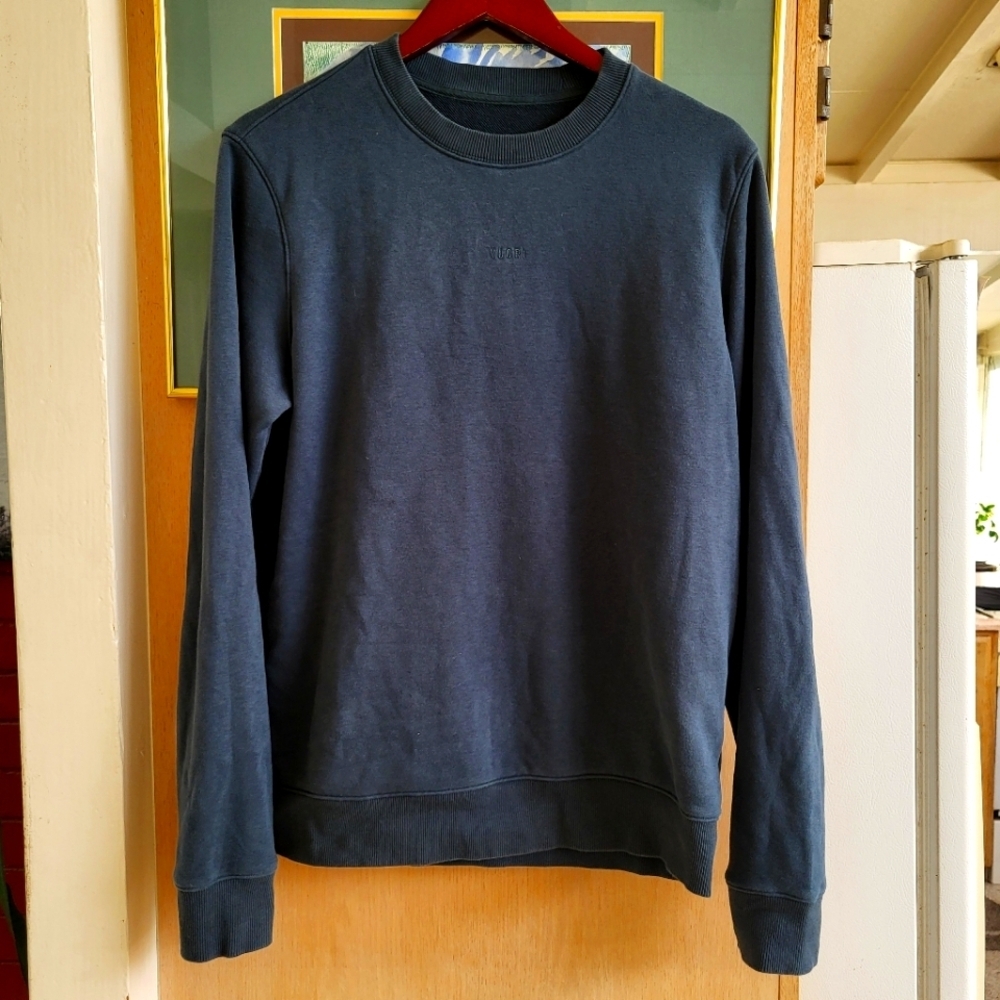 Vuori Classic Crewneck Sweater with Ribbed Details